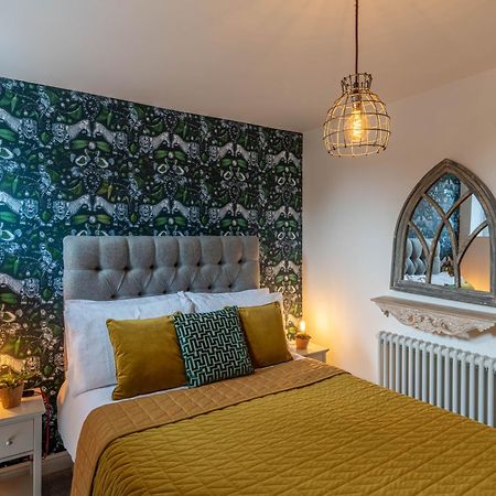 Luxury Chapel Apartment Within City Walls Честер Екстер'єр фото
